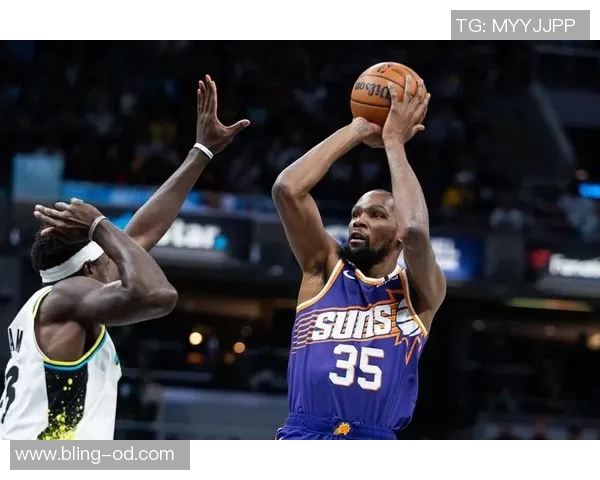 杜兰特本赛季首度斩获35分5助攻5三分创生涯第21次辉煌表现