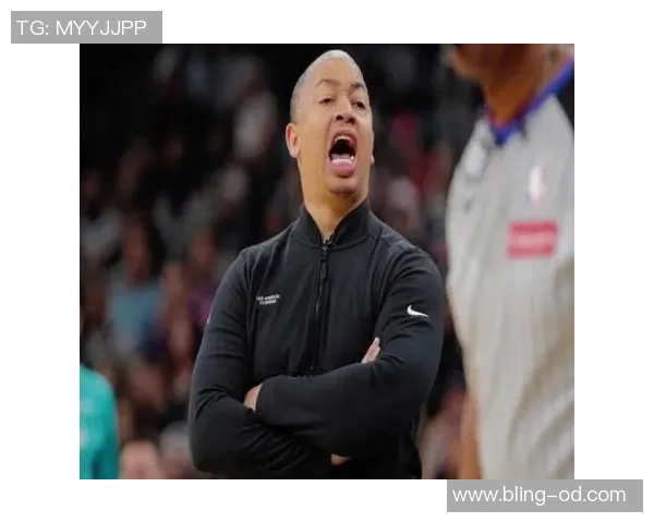 巴图姆发球失误卢指导分析防守问题强调团队配合重要性